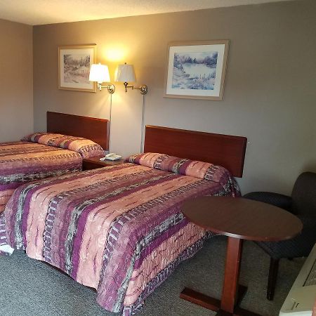 Midwest Inn Paoli Екстериор снимка
